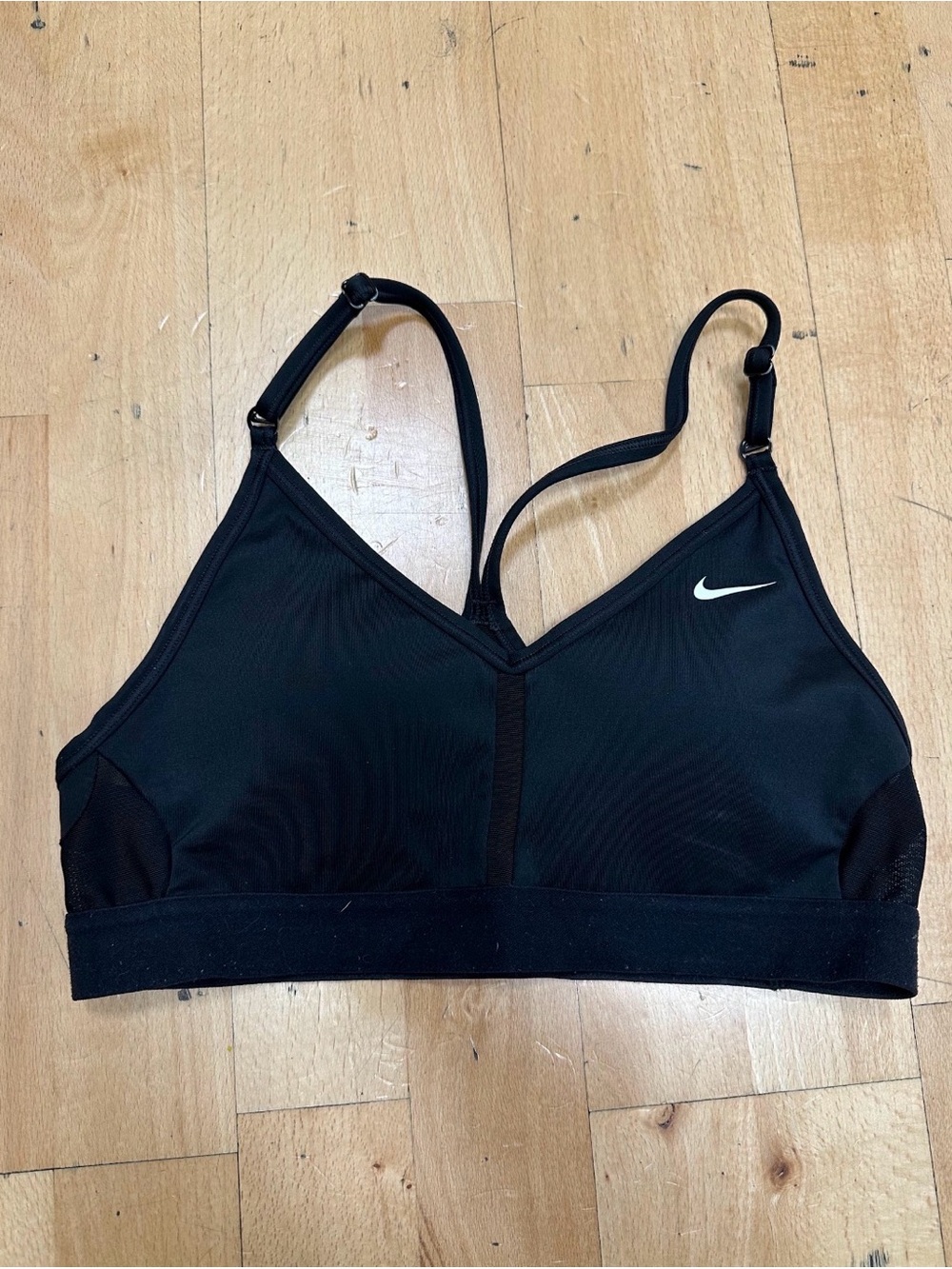 Nike Black Minimalist Light-Support Sports Bra